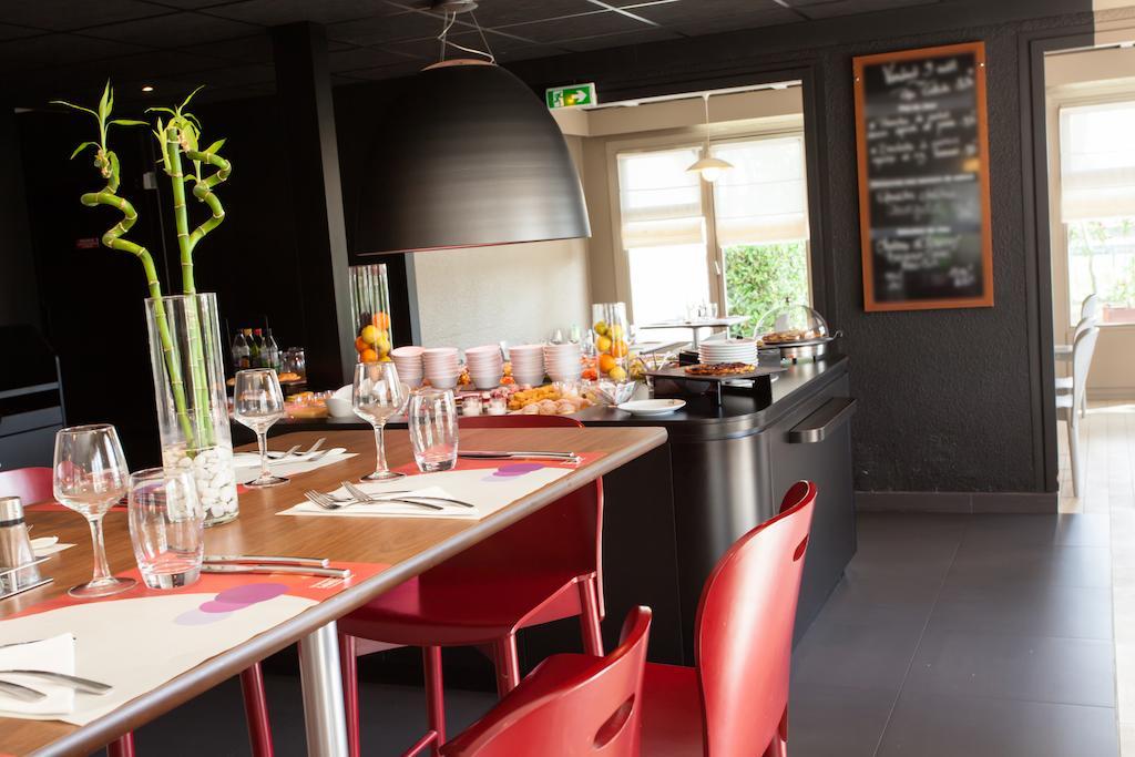 Hotel De La Briere Trignac Ngoại thất bức ảnh