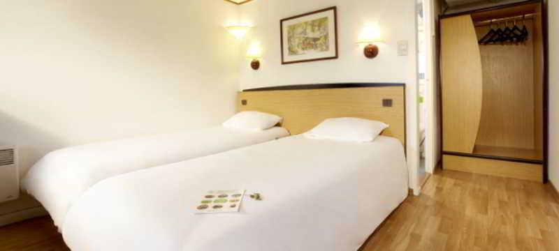 Hotel De La Briere Trignac Ngoại thất bức ảnh