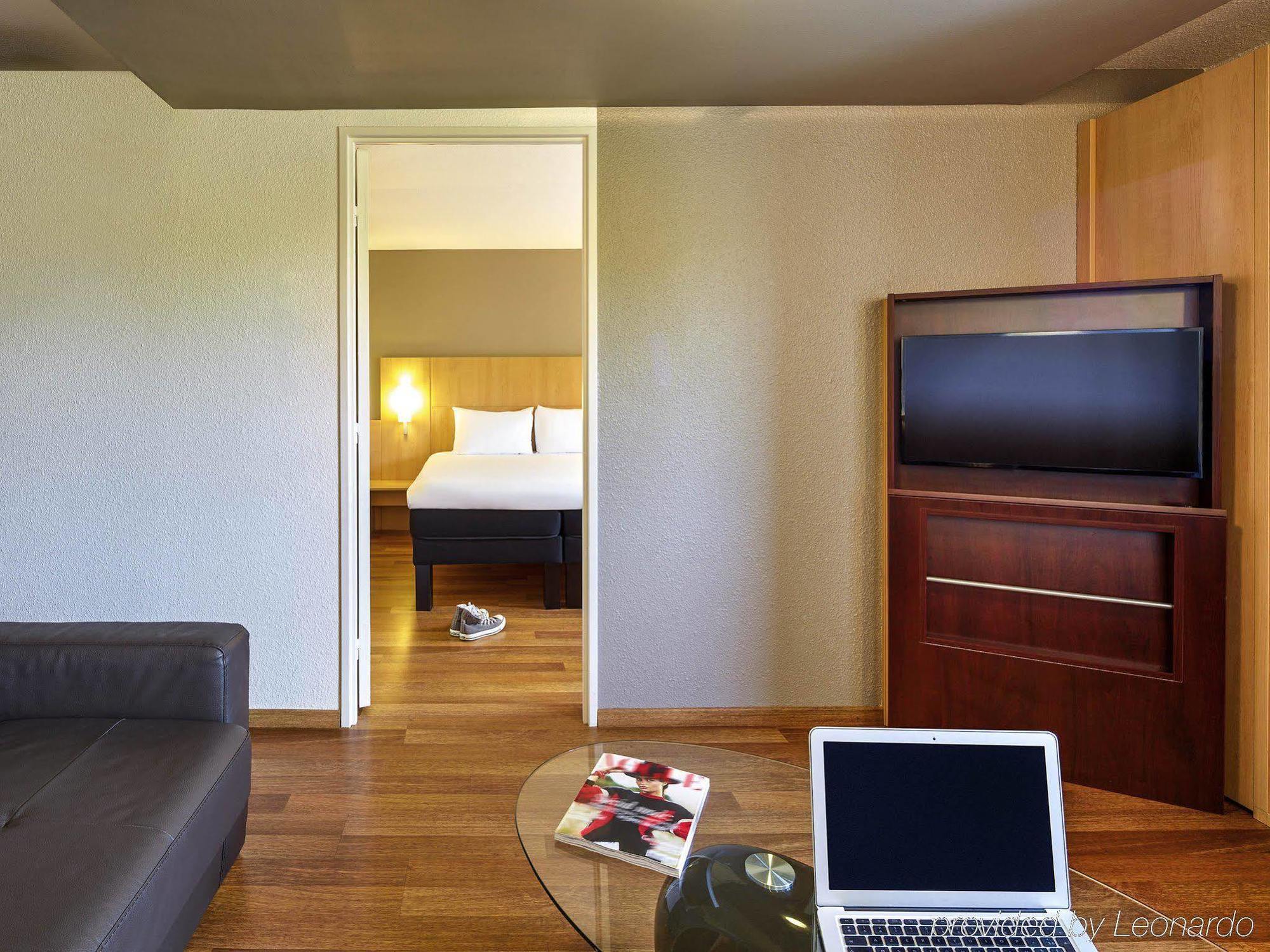 Hotel De La Briere Trignac Ngoại thất bức ảnh