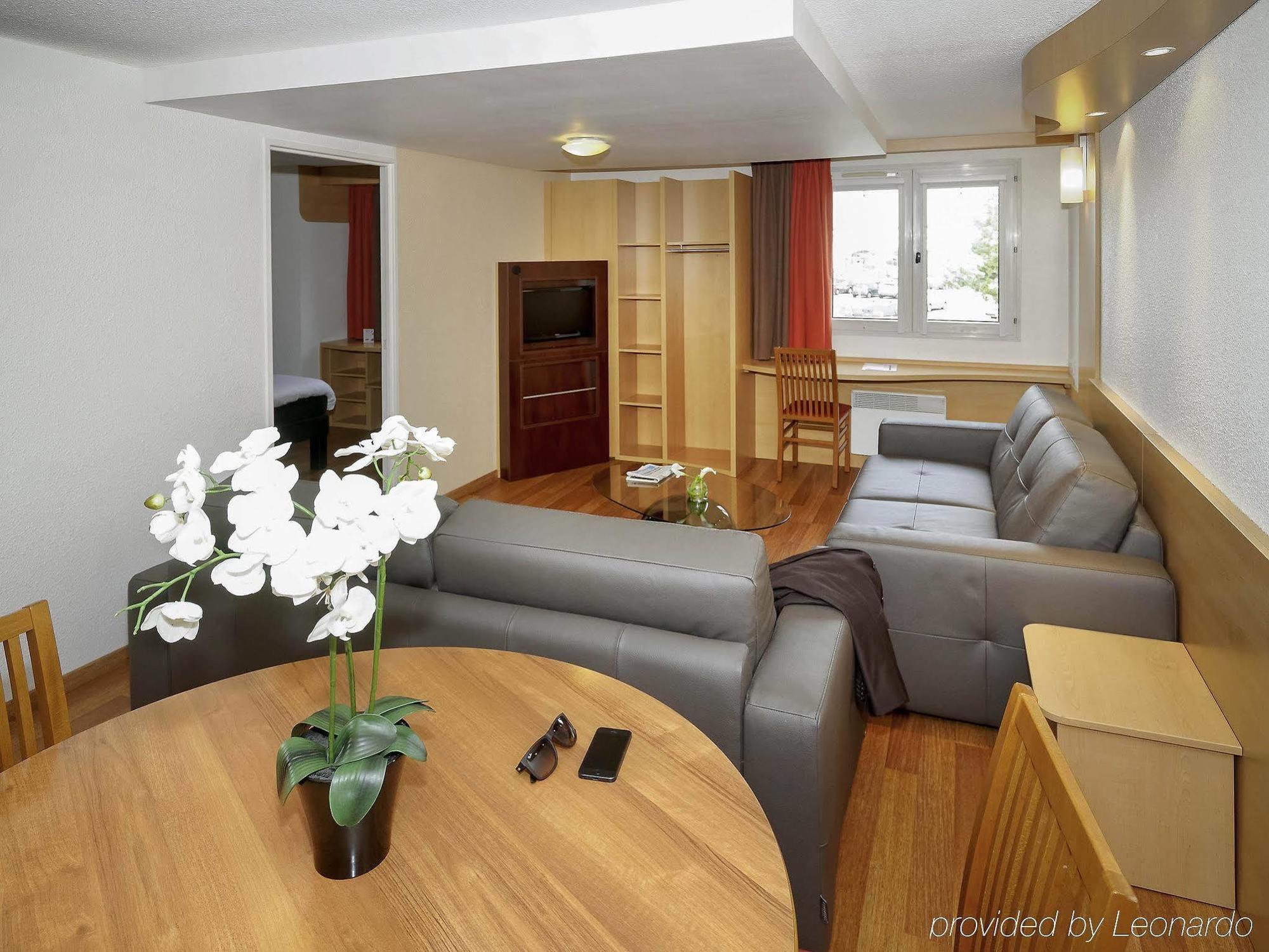 Hotel De La Briere Trignac Ngoại thất bức ảnh